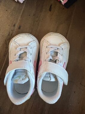 Nike White and Pink Baby Walker Sneakers - Velcro